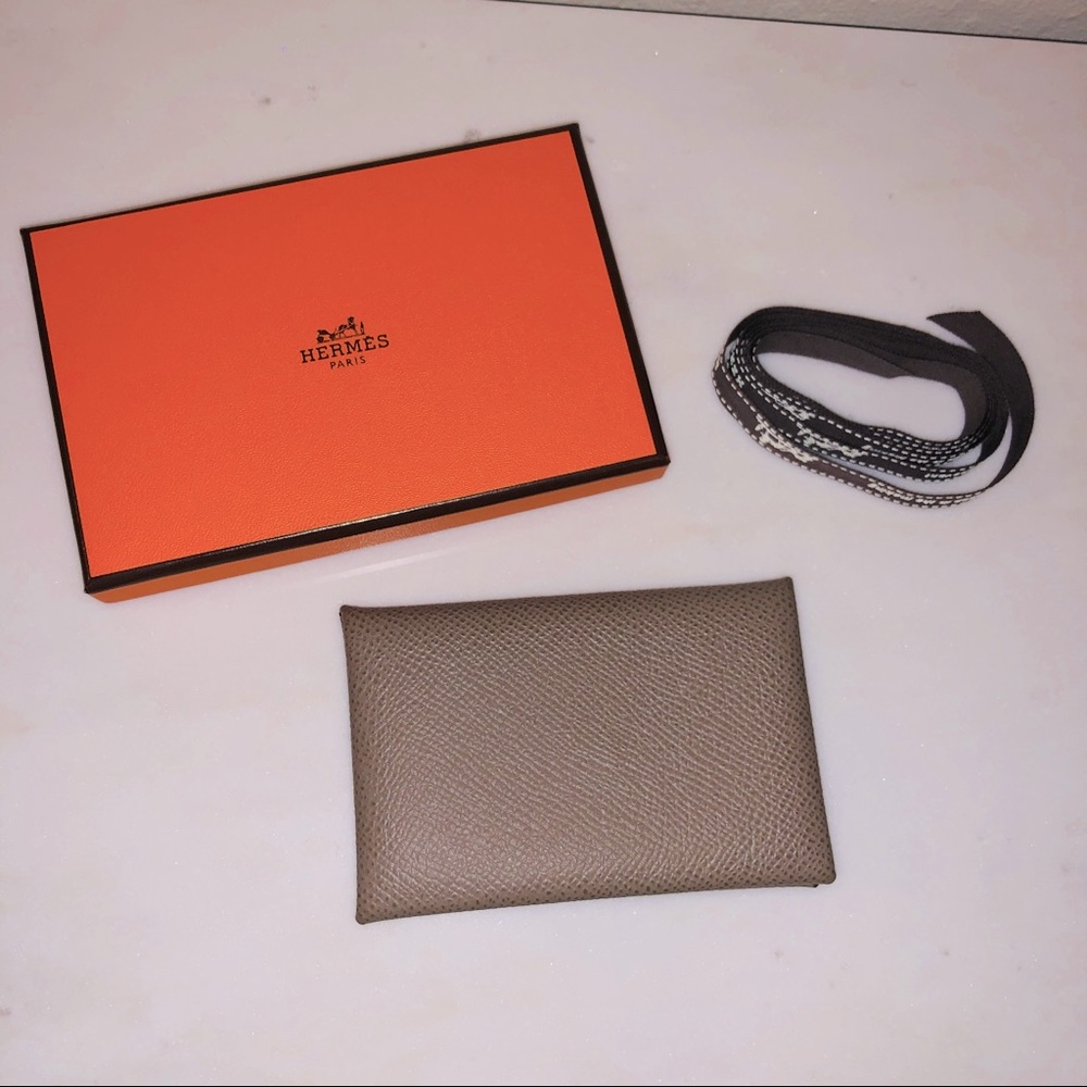 New Hermes Calvi Card Case Epsom Etoupe